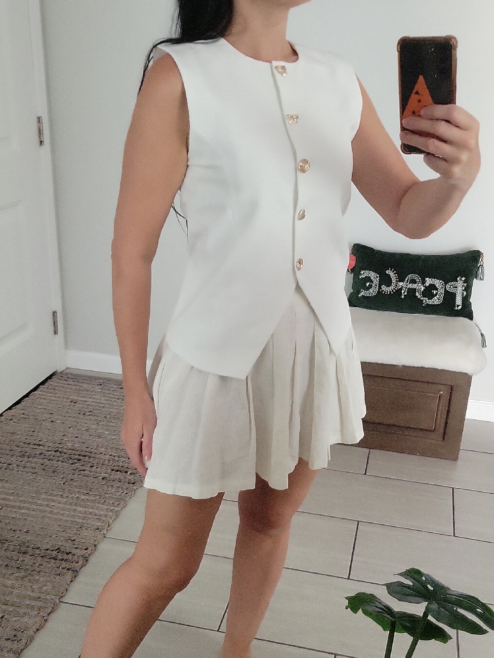 Sleeveless White Button-Front Vest